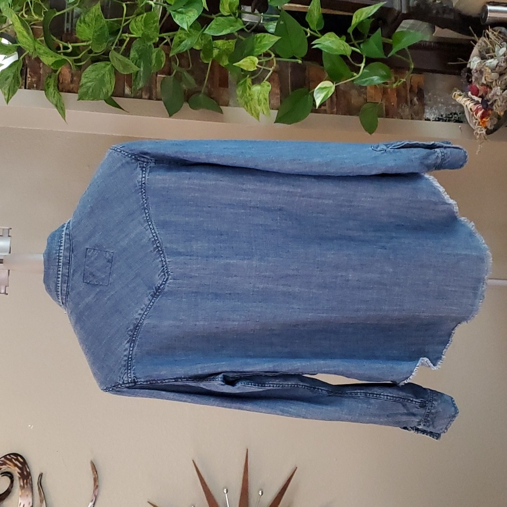 Rails Renee Raw Hem Dark Vintage Blue Chambray Denim Button Down sz S - Picture 5 of 16